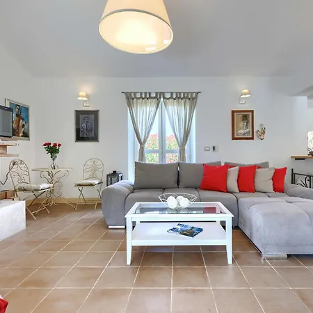 Samanta By Interhome Momjan