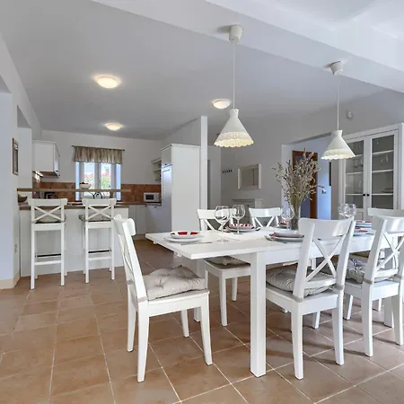 Samanta By Interhome