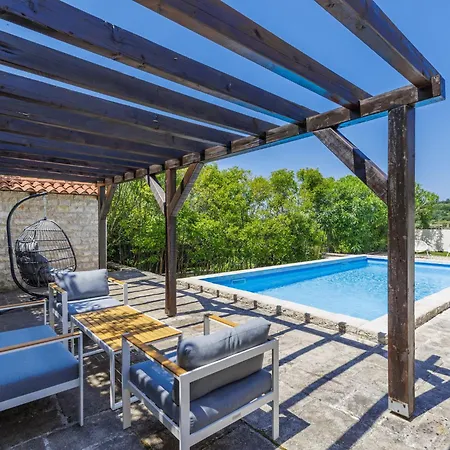 Vakantiehuis Samanta By Interhome *